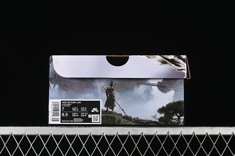All Categories Nk SB Dunk Series Nk SB Dunk Low High-end Customized Low-top Sneakers C Version Nk Dunk Low Game Theme Black Myth Wukong Auspicious Cloud Dragon Pattern Deconstructed Retro Low-top Casual Sneakers DV2433-109